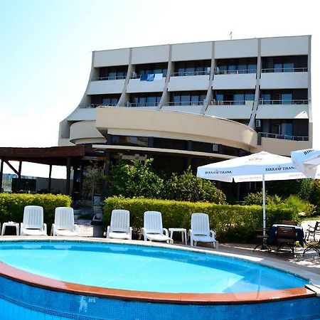 Akropoli Hotel Kryemëdhej Εξωτερικό φωτογραφία