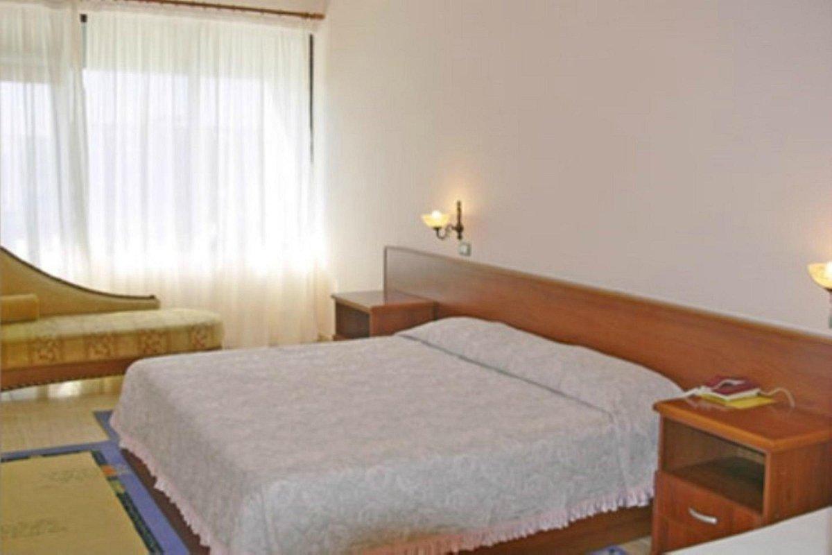 Akropoli Hotel Kryemëdhej Εξωτερικό φωτογραφία