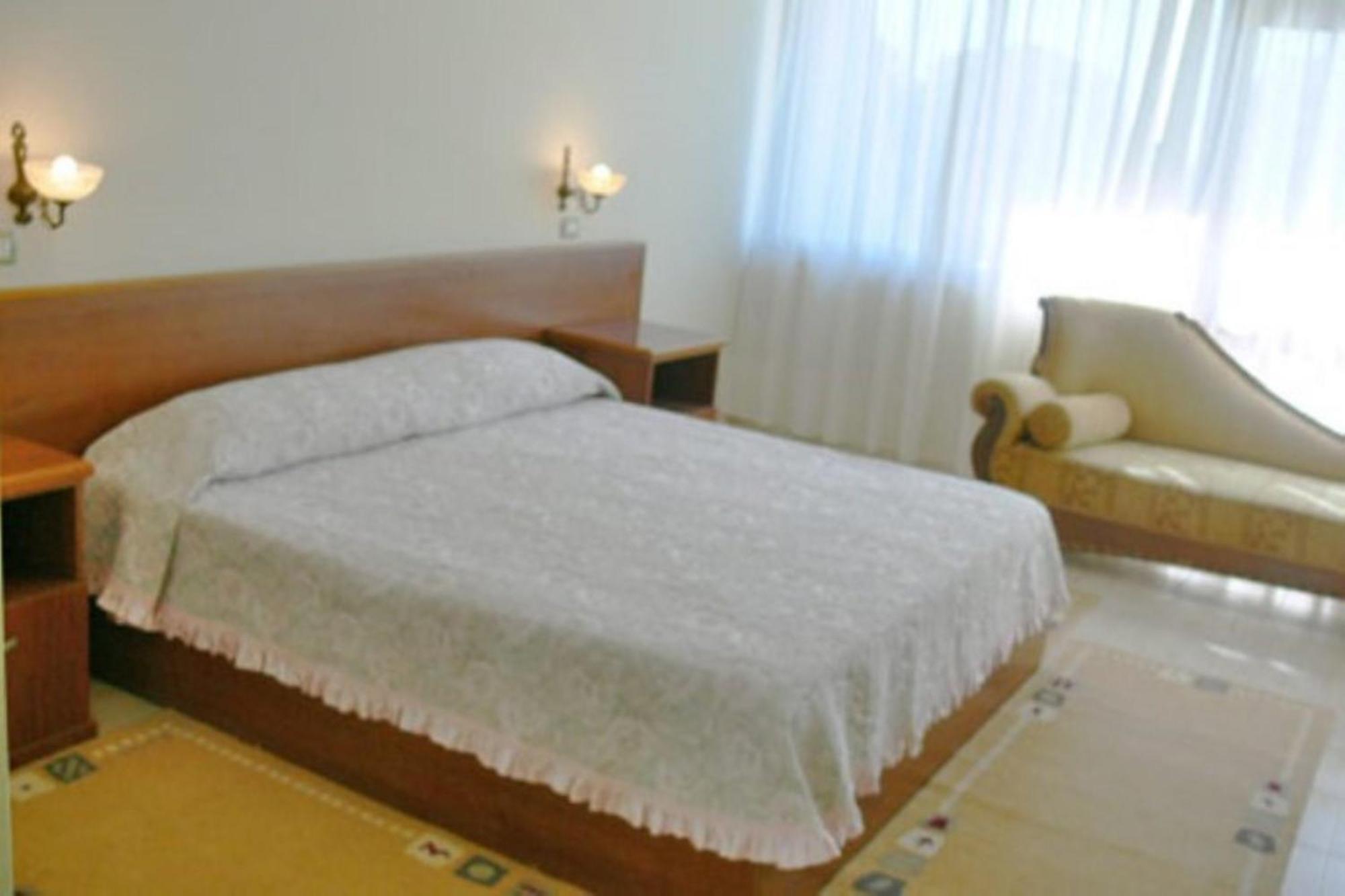Akropoli Hotel Kryemëdhej Δωμάτιο φωτογραφία