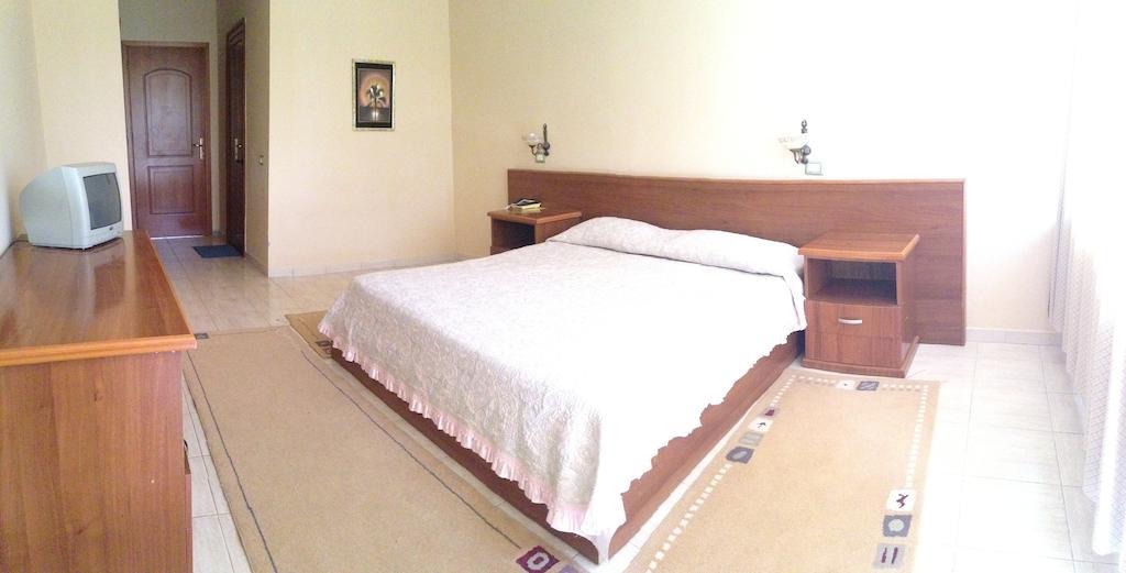 Akropoli Hotel Kryemëdhej Δωμάτιο φωτογραφία